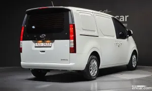 Hyundai Staria Modern Cargo 3-Seater 2021
