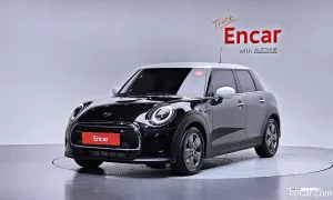 Mini Cooper Third Generation 5Door Classic 2023