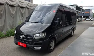 Hyundai Solati Luxury 15-seater 2017