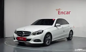Mercedes-benz E-class E220 Bluetec Avantgarde 2015