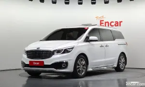 Kia Canival President 7-seater Limousine 2015