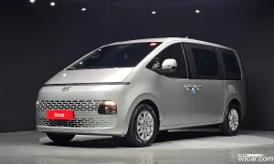 Hyundai Staria Modern Cargo 3-Seater 2023