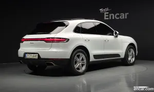 Porsche Macan 95B 2.0 2021
