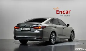 Lexus Es Luxury Plus 2018