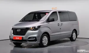 Hyundai Starex Modern Van 5-Seater 2018