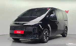Hyundai Staria Inspiration 4WD Lounge 7-Seater 2024