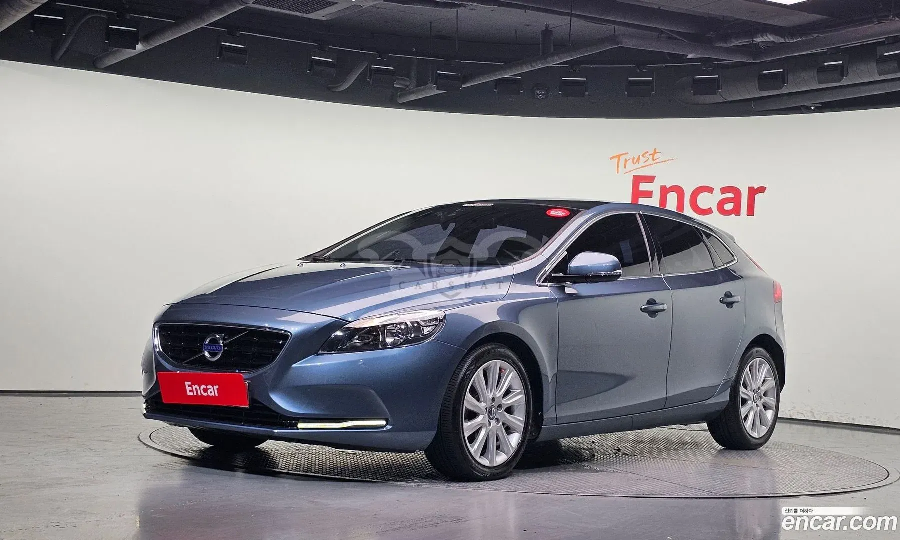 Volvo V40 2nd D2 2014