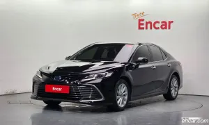 Toyota Camry 2.5 LE Hybrid 2021