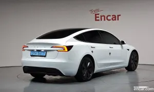 Tesla Model 3 RWD 2025
