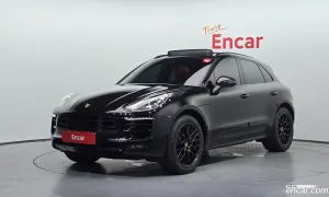 Porsche Macan 95B 3.0 GTS 2018