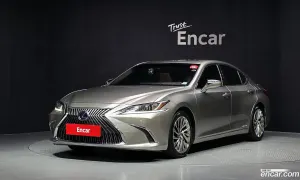 Lexus Es Luxury Plus 2019