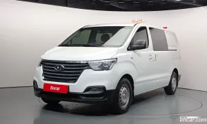 Hyundai Starex Style Van 5-Seater 2020