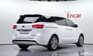 Kia Canival VIP 7-seater Limousine 2018