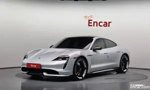 Porsche Taycan Turbo 2021