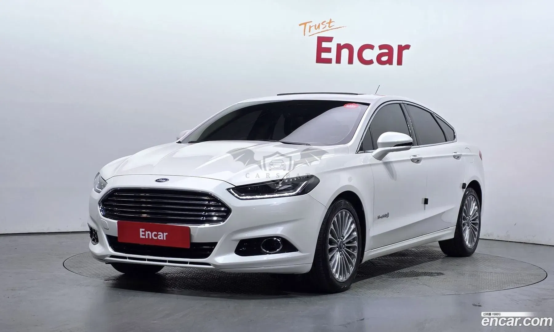 Ford Fusion Hybrid 2014