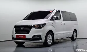 Hyundai Starex Modern Van 5-Seater 2019