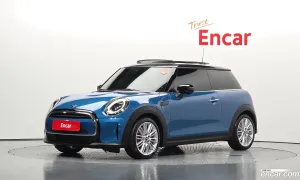 Mini Cooper Third Generation Classic Plus Launch Pack 2023