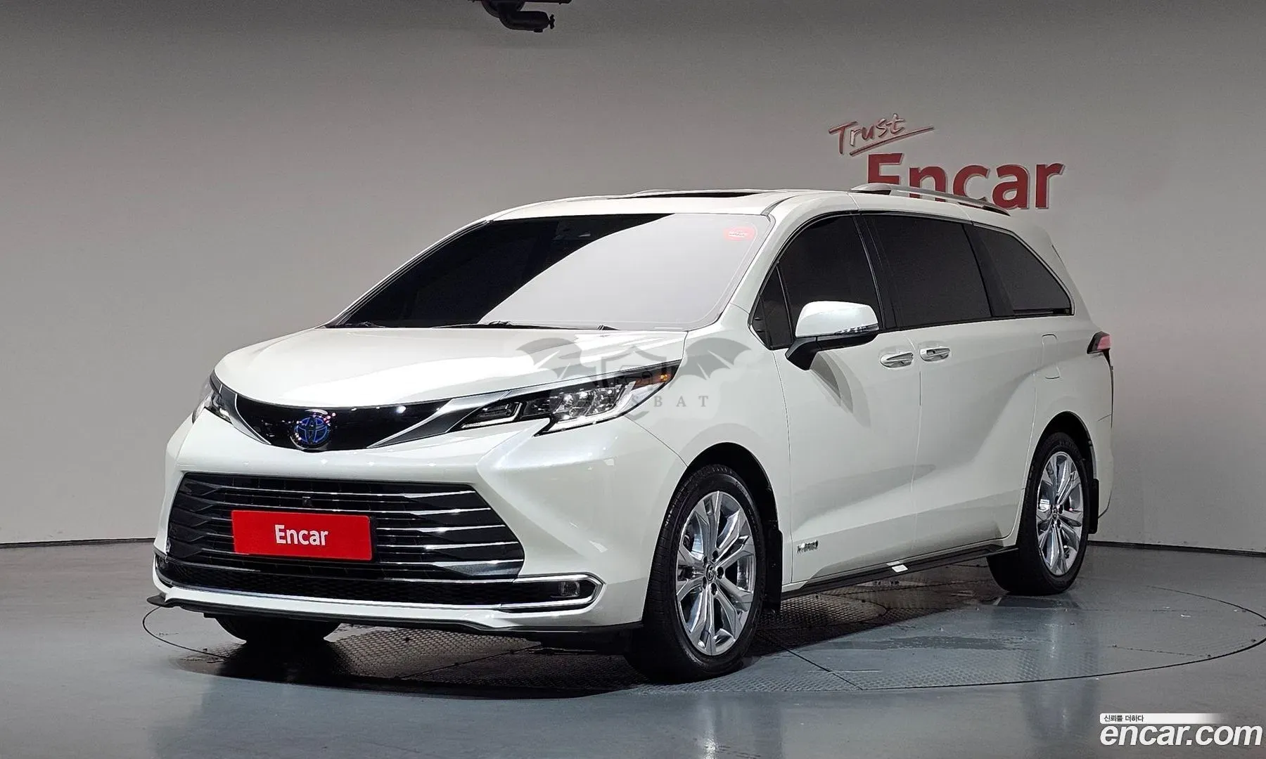 Toyota Sienna 2.5 Hybrid 2WD 2021
