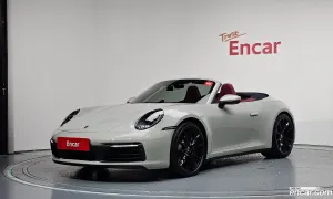 Porsche 911 Carrera 4 Cabriolet 2023