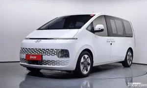 Hyundai Staria Modern 4WD Tourer 11-Seater 2024