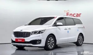 Kia Canival 9-seater Luxury 2016