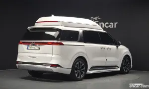 Kia Canival Signature 9-Seater Hi-Limousine 2021