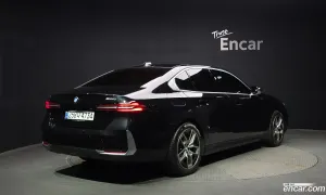 Bmw 5-series 520i 2025