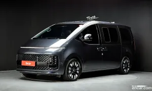 Hyundai Staria Inspiration 4WD Lounge 9-Seater 2024