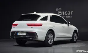 Genesis Gv70 2.5T Gasoline AWD 2025