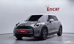 Mini Cooper Third Generation 5Door Classic 2022