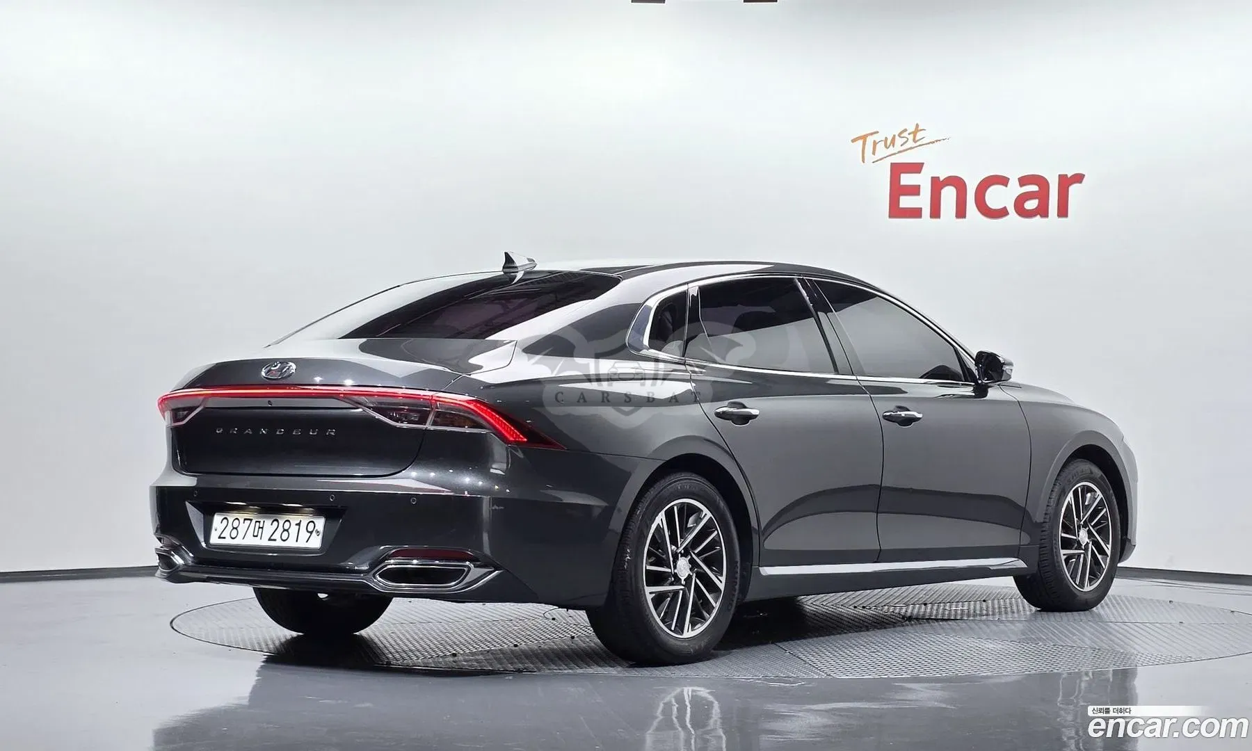 Hyundai Grandeur Premium 3.0 LPi Rent Car 2019