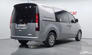 Hyundai Staria Modern Cargo 5-Seater 2023