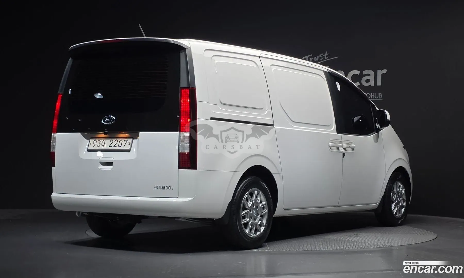 Hyundai Staria Modern Cargo 3-Seater 2021