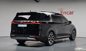 Kia Canival 9-Seater Signature 2022