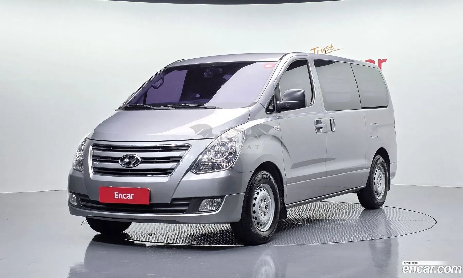 Hyundai Starex Smart 3-Seater VAN 2016