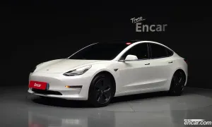 Tesla Model 3 Standard Range Plue RWD 2020