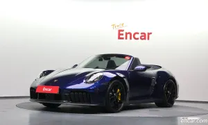 Porsche 911 Carrera 4 GTS Cabriolet 2025
