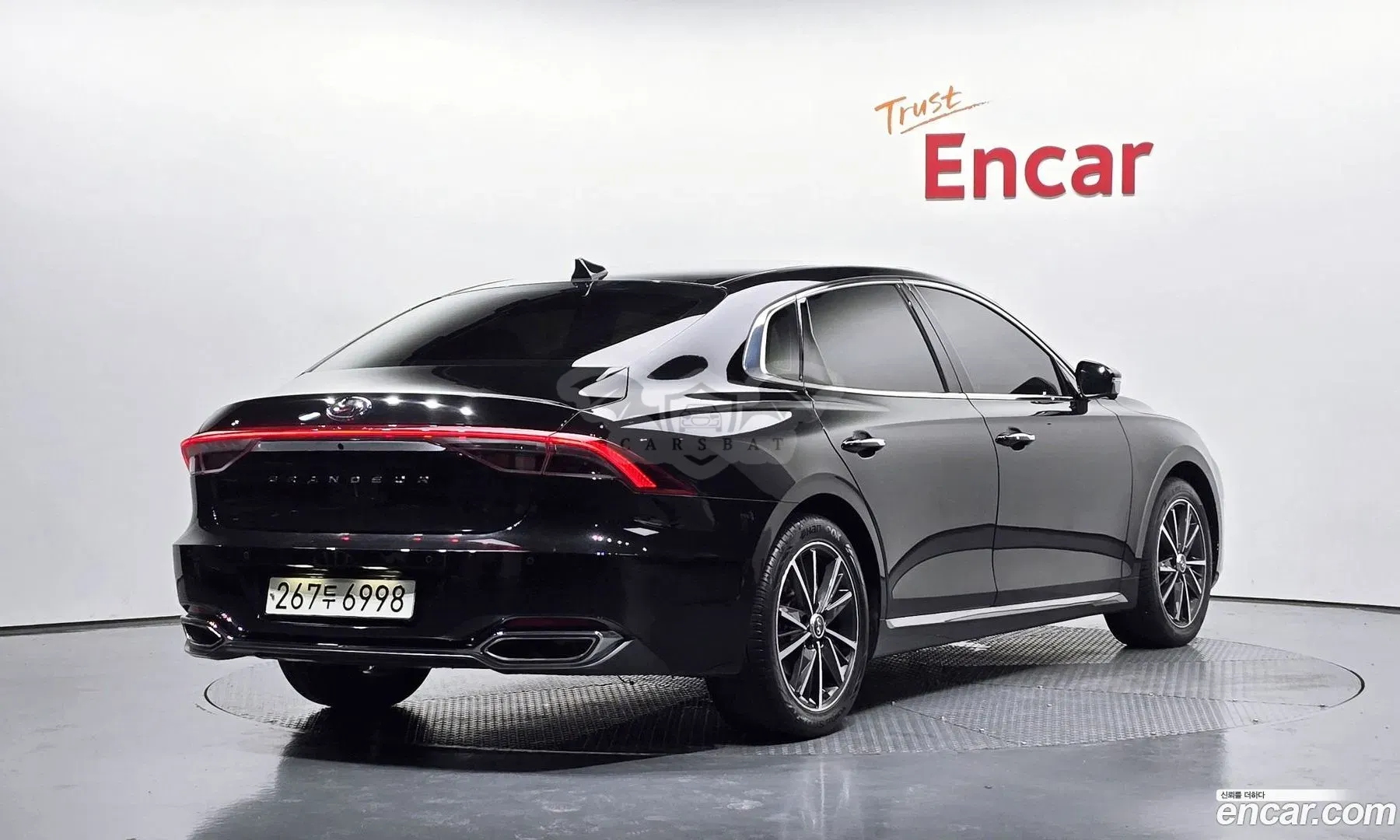 Hyundai Grandeur Exclusive 3.0 LPi Rent Car 2022
