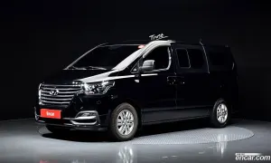 Hyundai Starex Modern Van 5-Seater 2020
