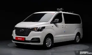 Hyundai Starex Modern Van 5-Seater 2019