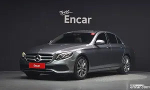 Mercedes-benz E-class E300 4MATIC Avnatgarde 2019