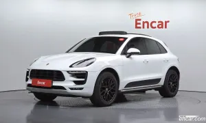 Porsche Macan 95B 3.0 GTS 2017