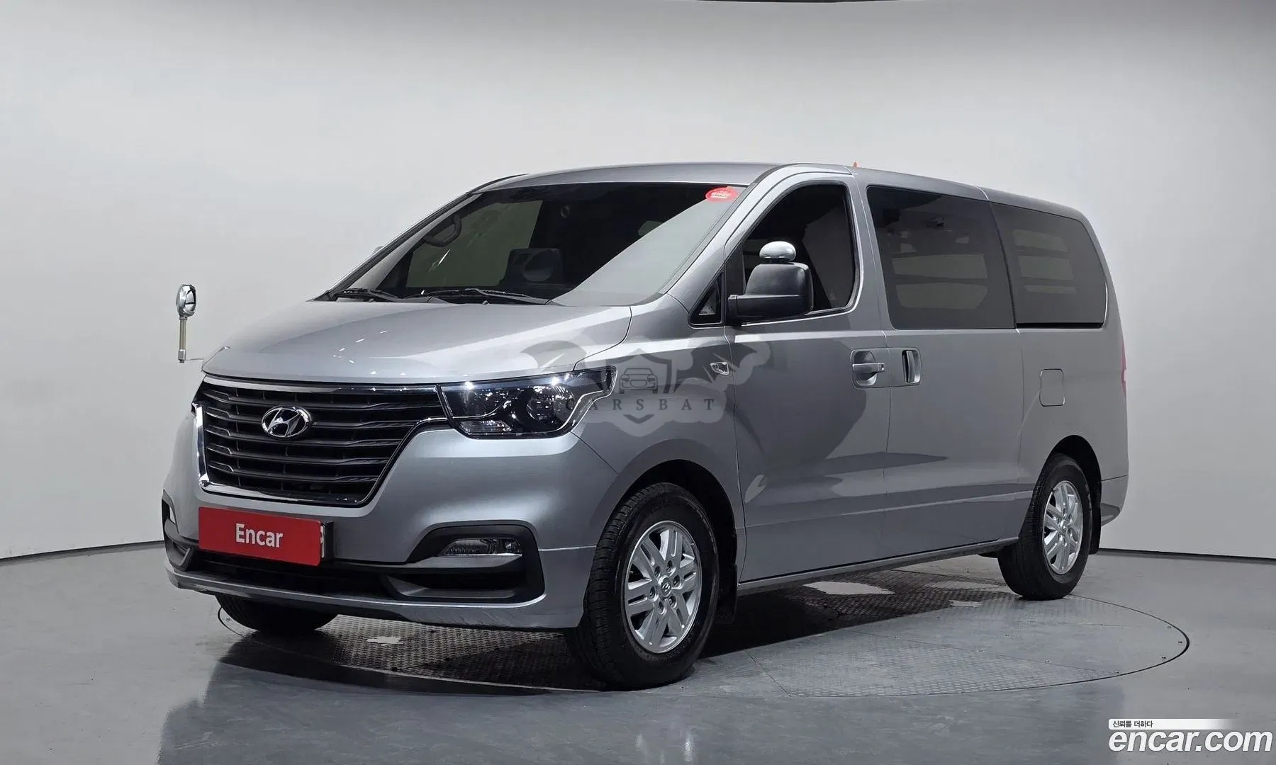 Hyundai Starex Smart Van 3-Seater 2020