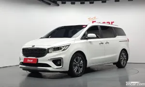 Kia Canival 9-Seater Luxury 2020