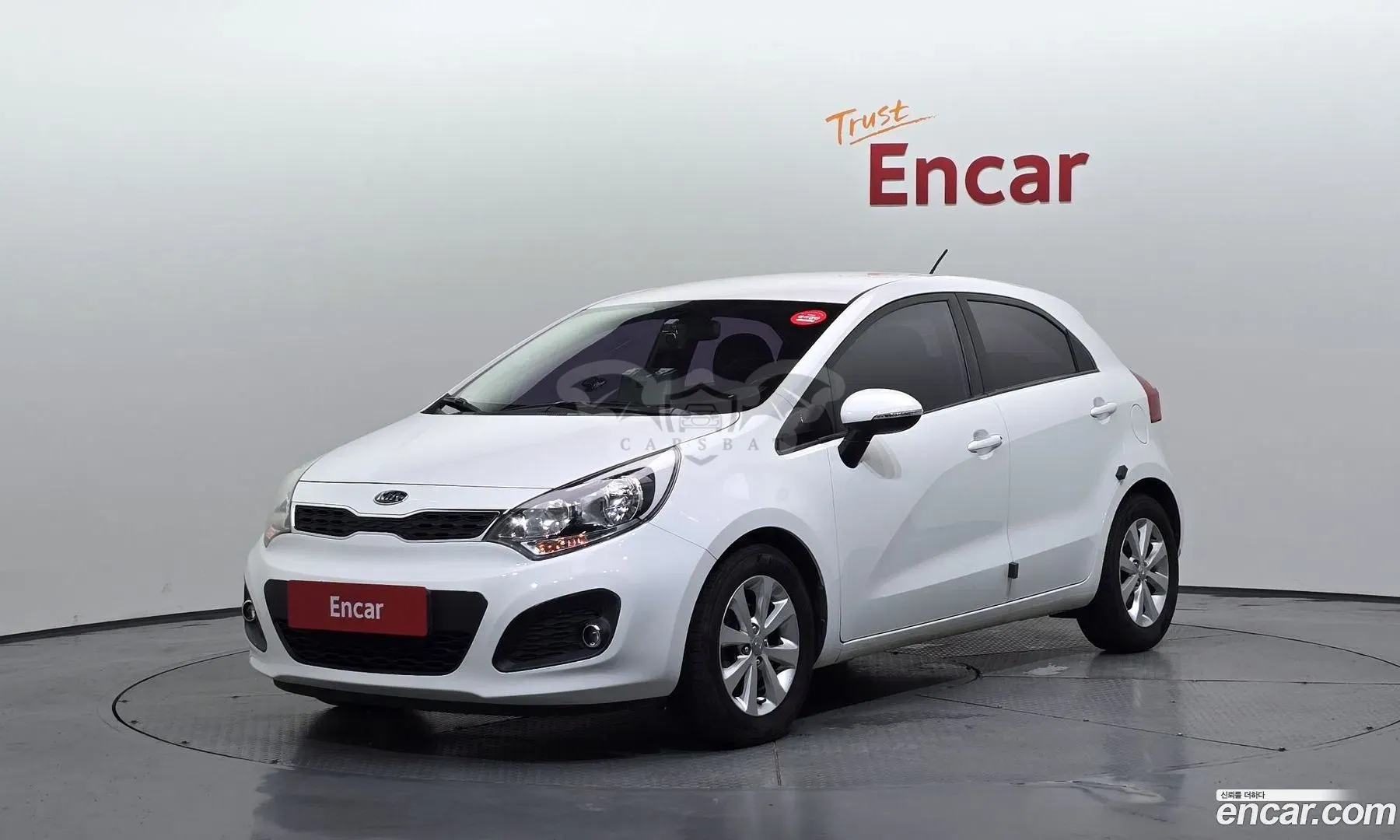 Kia Pride Deluxe 1.4 MPI Hatchback 2013