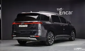 Kia Canival 7-Seater Signature 2022