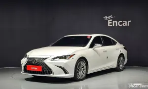 Lexus Es Luxury Plus 2023