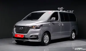 Hyundai Starex Modern Van 5-Seater 2020