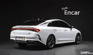 Kia K5 Signature 2021