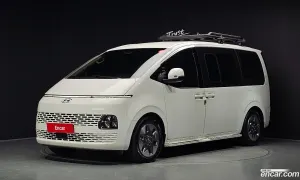Hyundai Staria Modern Tourer 9-Seater 2023